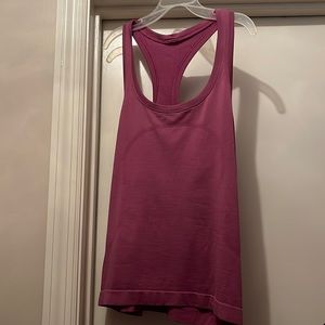 Vivid Plum Swiftly Tech Tank Size 6